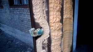 Утепление входной двери подъезда НПУ Polynor. 02