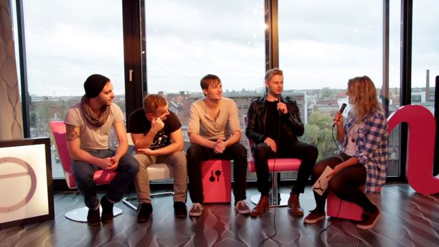 Amora Hope im Interview смотреть онлайн