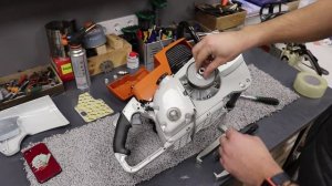 Как снять сцепление и звездочку на бензопиле STIHL 070