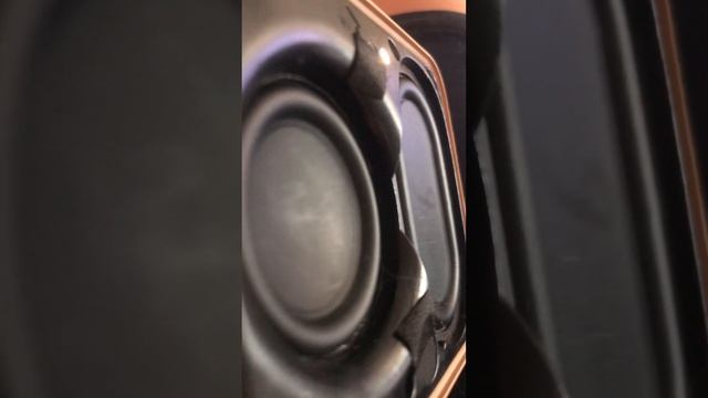 JBL go 2 bass boosting test 90% volume смотреть онлайн