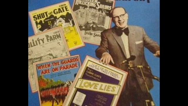 LESLIE SARONY - STROLLING DOWN THE STRAND смотреть онлайн