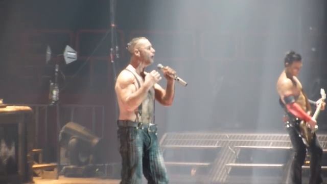 Rammstein - "Frühling in Paris" Bercy Paris 6/3-2012 HD смотреть онлайн
