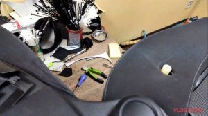 разбор автомобиля Фольксваген Тигуан для установки авточехлов с выниманием сидений, снятием пластик