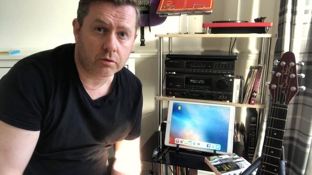 How To Plug Guitar Into iPad / iPhone - Tonebridge And iRig apps смотреть онлайн