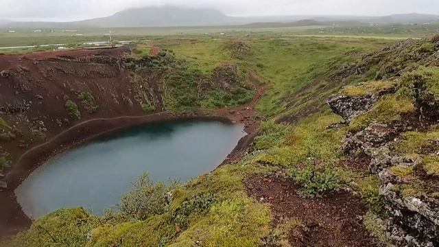 Explore Kerid Crater Lake (Kerið) - Iceland Golden Circle смотреть онлайн