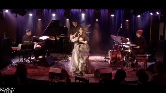 Slavia Simonova & LRK Trio "It's oh So quiet" смотреть онлайн