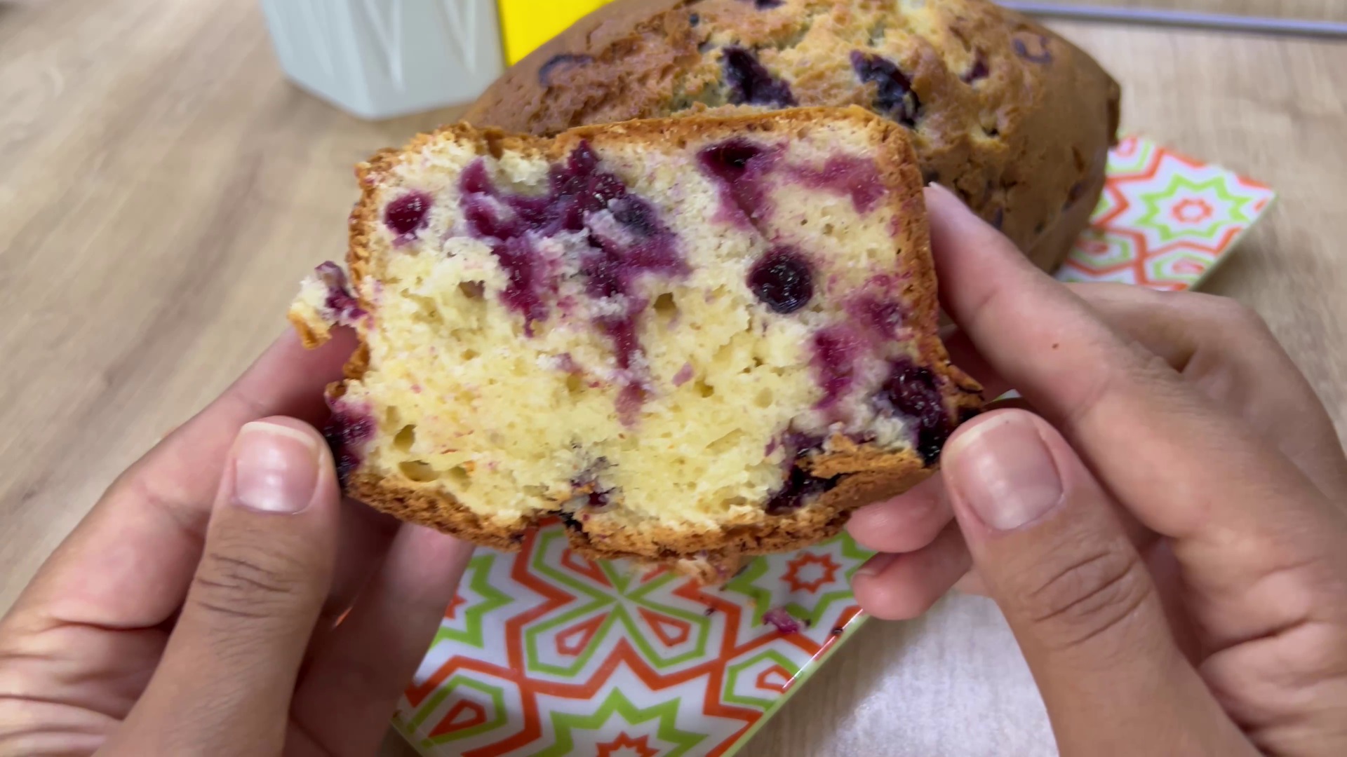 КЕКС НА СМЕТАНЕ СО СМОРОДИНОЙ! Быстрый рецепт к чаю! смотреть онлайн