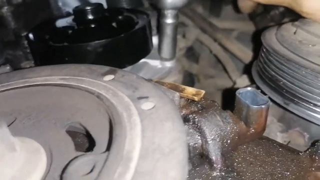 Mazda Verisa' Замена Помпы И Термостата.... смотреть онлайн