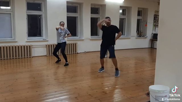 cardi b смотреть онлайн