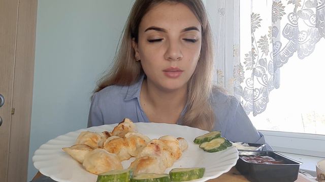 Мой парень общается с бывшей?!😭 ||MUKBANG|| Жаренные пельмешки🥟 смотреть онлайн