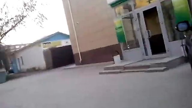 В Сбербанке нет стекла в главной двери смотреть онлайн