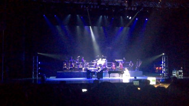 Yanni - St. Petersburg, 16/05/2014 Слушаем, не смотрим, если только чуть чуть )