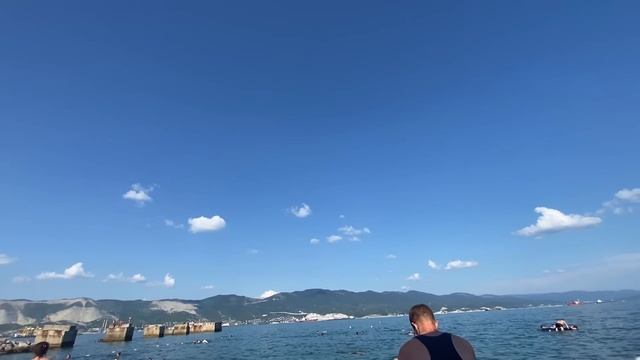 УСТАЛА ОТДЫХАТЬ// Бесплатные лежаки на ПЛЯЖАХ// Отдых на море// Новороссийск смотреть онлайн