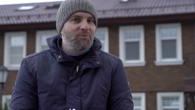 Классические бургеры с гуакамоле и новая решётка-противень от Weber. смотреть онлайн