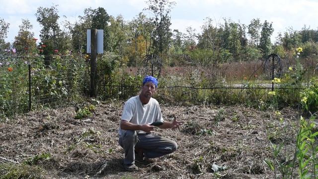 Prepare for your spring garden now Fall clean up/planting cover crop for healthy garden soil. смотреть онлайн