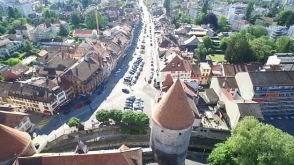Yverdon-les-Bains, Château, Temple, Place Pestalozzi.