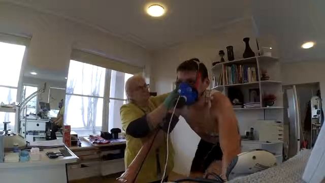 Тест в лаборатории, замер максимальной мощности на велотренажере смотреть онлайн