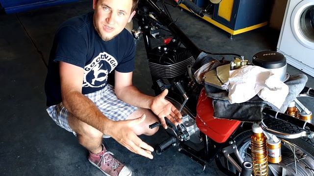 ПЕРВЫЙ Выезд на Cafe Racer? КОРЧ развалился ? смотреть онлайн