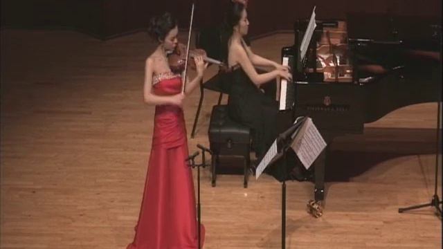 B.Britten Suite for Violin and Piano Op.6 - Ji-Won Song смотреть онлайн