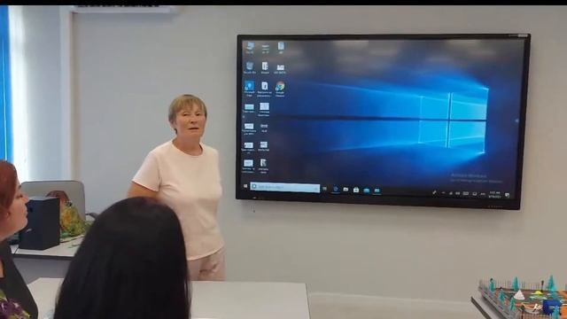 Внедрение новых форм работы и образовательных программ в Центрах Точка роста смотреть онлайн