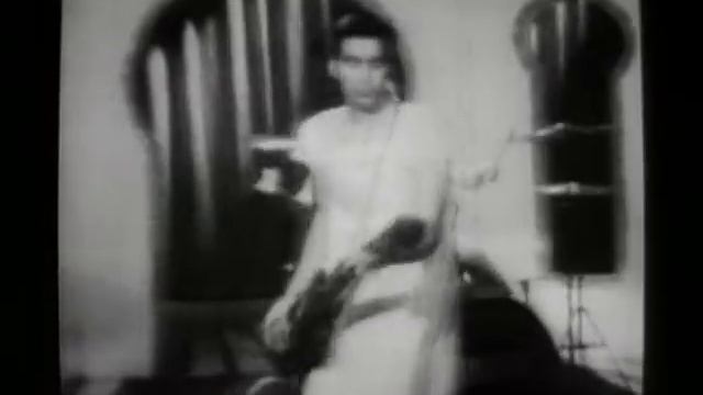 Nirvana - In Bloom.mp4 смотреть онлайн