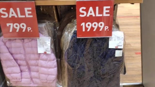 Бренд повседневной одежды №1 Uniqlo смотреть онлайн