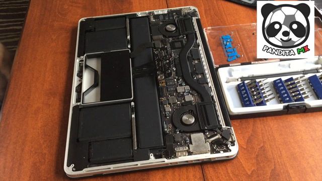 COMO CAMBIAR LA BOCINA DE MACBOOK PRO LATE  2012