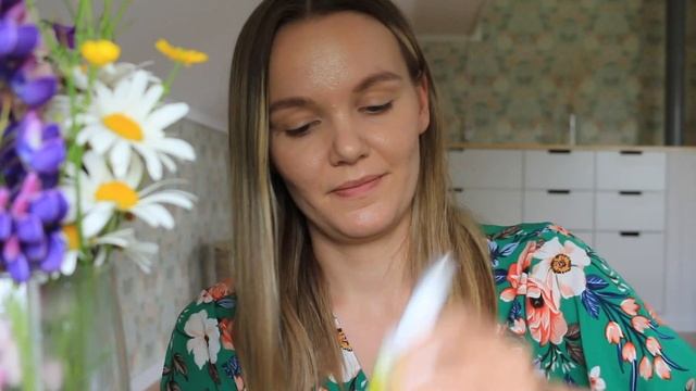 ?ASMR Midsommar Triggers? (Tapping, Scratching, Personal attention på svenska) смотреть онлайн