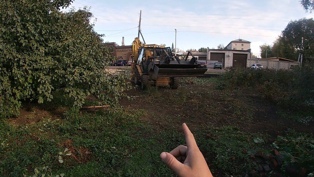 На что способна эта техника ? Многофункциональность экскаватора-погрузчика CATERPILLAR смотреть онлайн