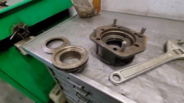 МКСМ 800,UNC 060,Detvan UNC 061,L 750 ремонт бортового редуктора.