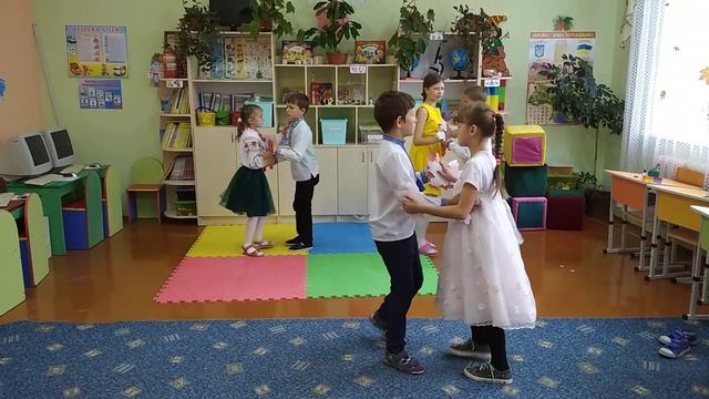 Танок до свята осені смотреть онлайн