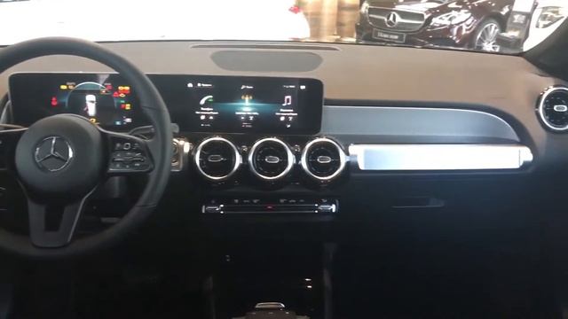 Видеопрезентация автомобиля GLB200d 4matic смотреть онлайн