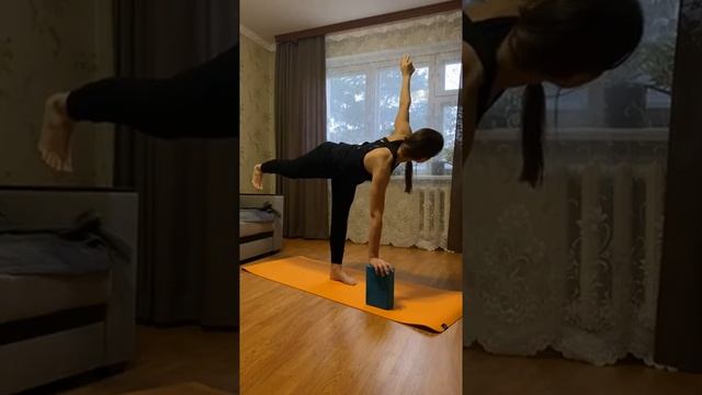 Йога. Скрутки смотреть онлайн