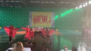Очень красивый восточный групповой танец , СМОТРЕТЬ ВСЕМ
