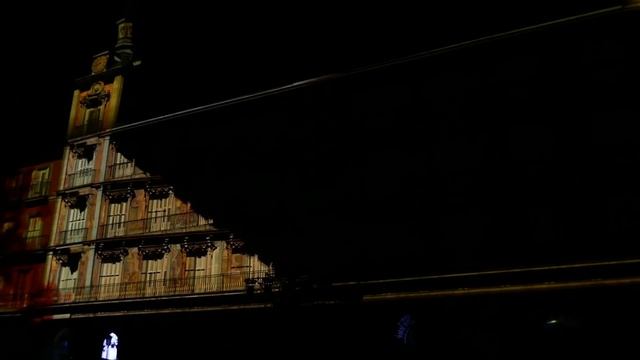 Vídeo mapping 360º Plaza Mayor de Madrid смотреть онлайн