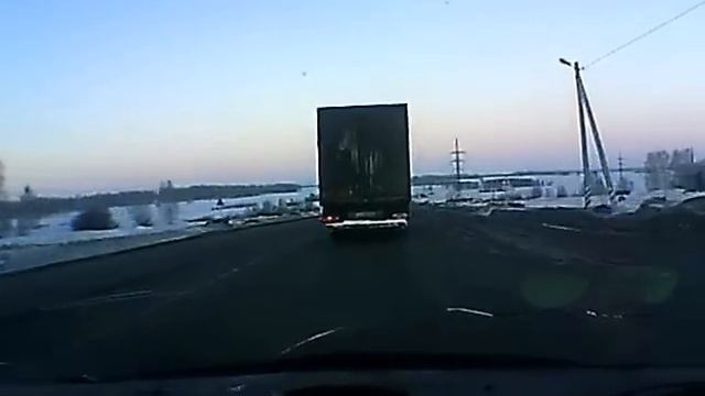 отчетлива видно как метеорит сгорает в отмасфере смотреть онлайн