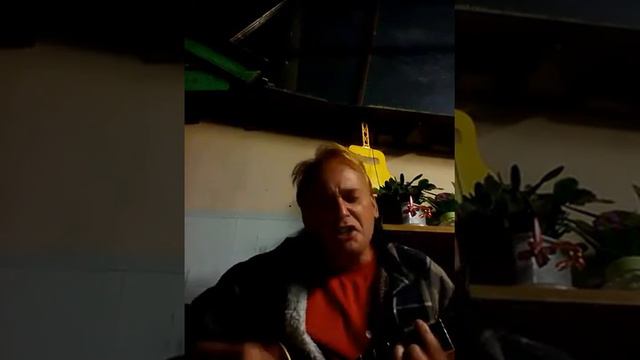 Агеев Славка с гитарой смотреть онлайн