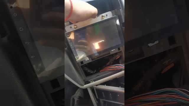 Cambiar radio Geely Emgrand EC7 смотреть онлайн