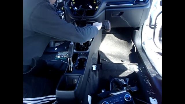 ford fiesta mk8 2020 removing center console смотреть онлайн