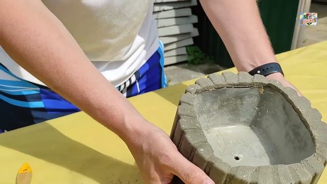 DIY Не выбрасывайте упаковку из торта Вазон из цемента своими руками Идеи из цемента Кашпо Поделки смотреть онлайн