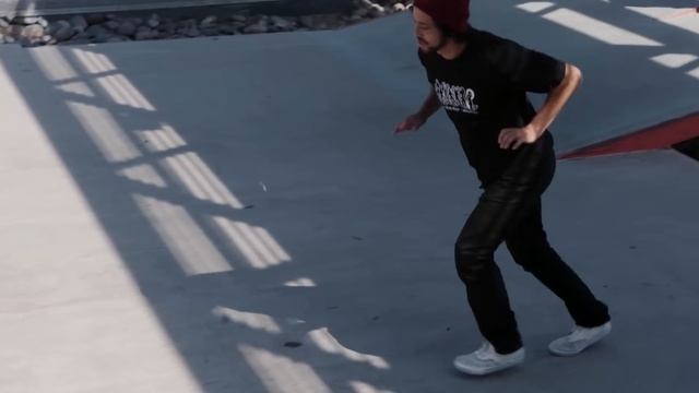 VANS NEW Skate AUTHENTIC Shoe Review (ARE THEY BETTER?) смотреть онлайн