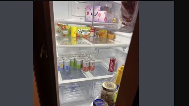 Male Living Spaces смотреть онлайн