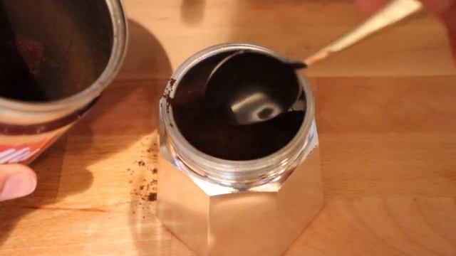 How to Use a Moka Pot: How to make Coffee the Italian Way! смотреть онлайн