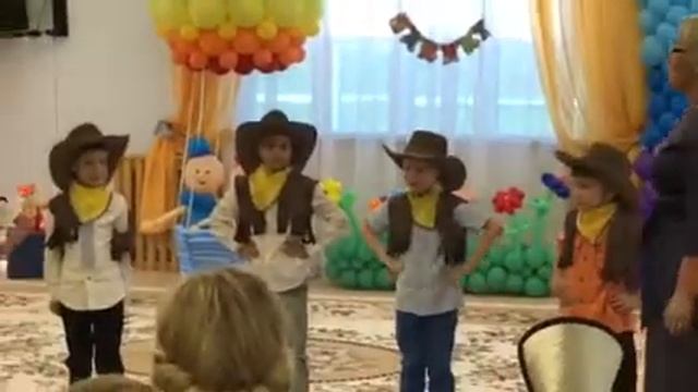 Сценарий для выпускного.Детский сад.Маленькие ковбои . смотреть онлайн