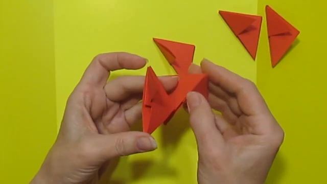 Делаем Игрушки на Ёлку Звезда Бумаги Оригами Легко Поделки из бумаги ЗВЕЗДА на Ёлку Новый год DIY смотреть онлайн