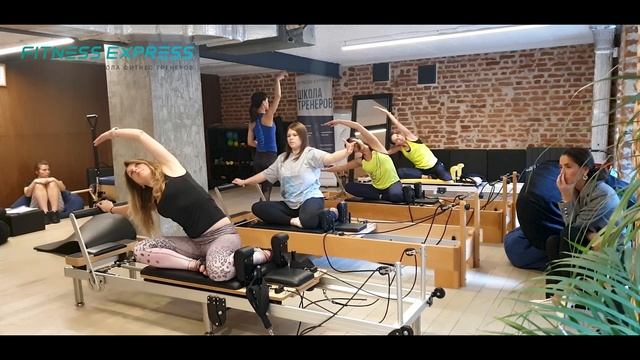 Тренировка пилатес на реформере