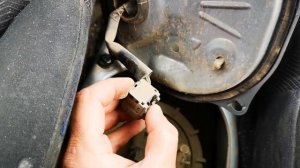 Honda Jazz 2009 замена топливного фильтра и бензо насоса