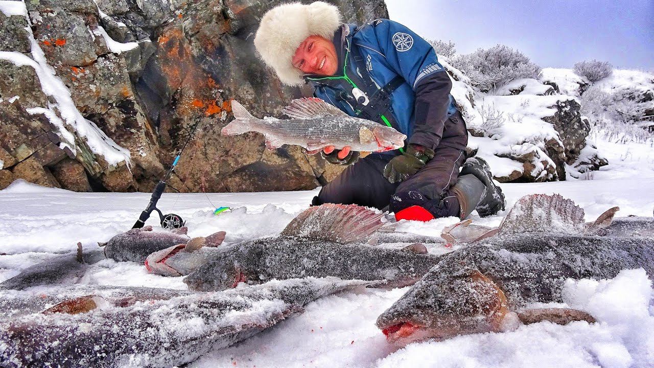 ЭТО УЖАС! КРУПНЯК СХОДИТ С УМА И НЕ ЛЕЗЕТ В ЛУНКУ! ПОЙМАЛИ МЕШОК ЗА ЧАС! ПЕРВЫЙ ЛЁД ЗАПОЛЯРЬЯ 2 смотреть онлайн