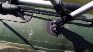 Тент от солнца и немного от дождя для надувной лодки.