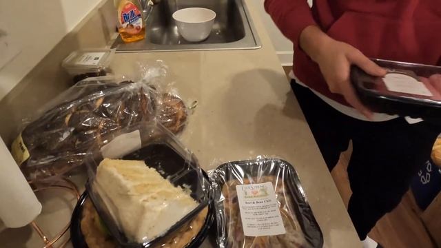 ДАЛИ БЕСПЛАТНЫЙ НАПИТОК | ОБЗОР ФУДБАНКА | ЗАБЫЛ ОТДАТЬ КЛИЕНТУ МОРОЖЕННОЕ | ДОСТАВКА ЕДЫ В США